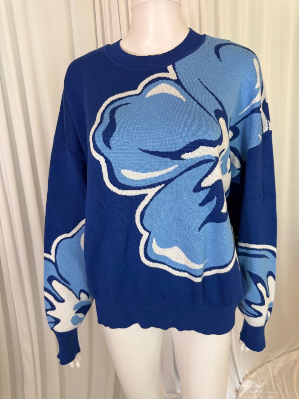 Jaclyn Smith Blue Floral Jacquard Knit Pullover Sweater Size XL NWT - Picture 9 of 16
